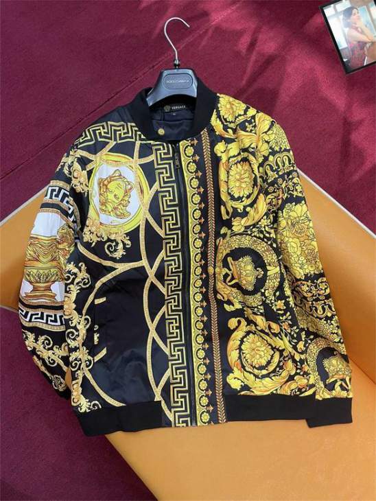 Picture of Versace Jackets _SKUVersaceM-3XL12yn6729882